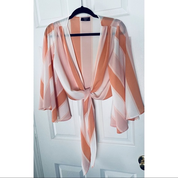 Vici tie front top small - Picture 2 of 5